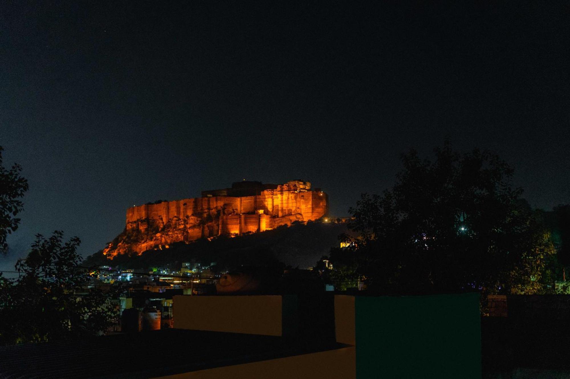 Treebo Trend Hinduja Mehrangarh Fort Jodhpur  Exterior foto